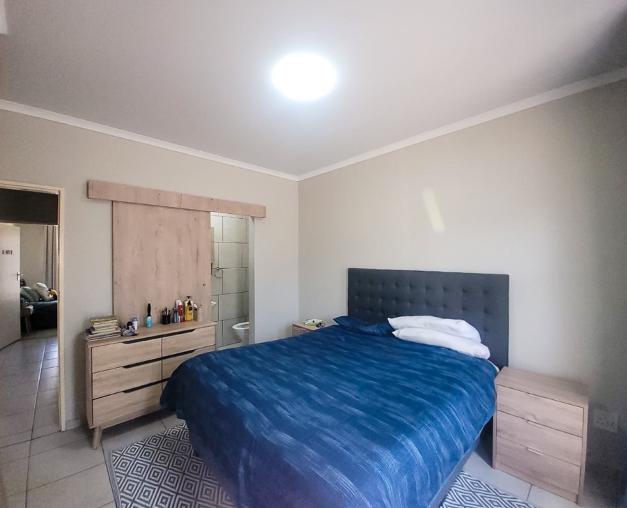 2 Bedroom Property for Sale in Van Der Hoff Park North West